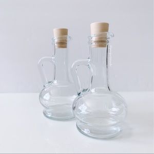 Kitchen - Oil and Vinegar bottle/dispenser Kitchen - Oil and Vinegar bottle/dispenser
